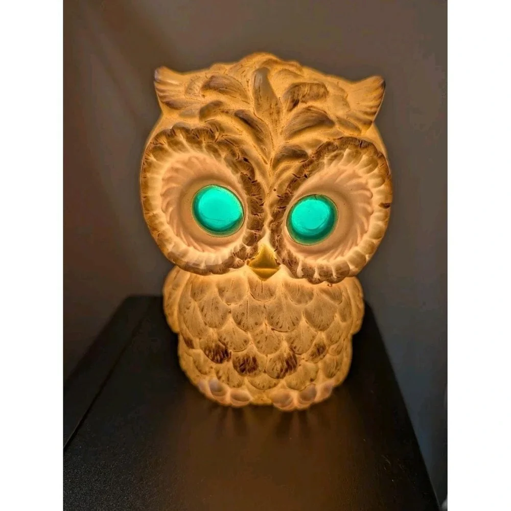 Vintage Ceramic Owl Table Lamp Night Light Retro Lighted Eyes Mid Century Pink